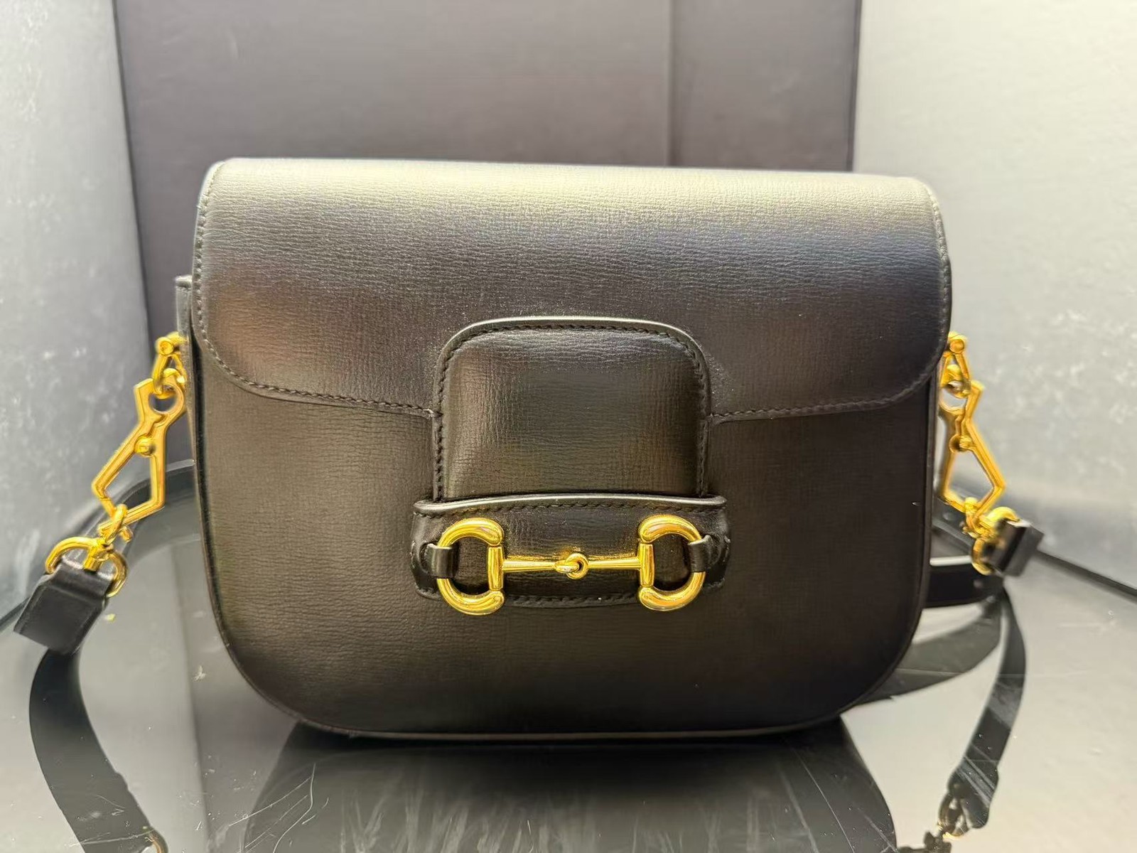 Authentic Gucci Horsebit 1955 Aura Medium Black Leather Shoulder