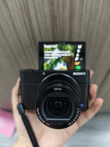Sony Cyber-shot DSC-RX100 III M3 Digital Camera w/Wifi NFC