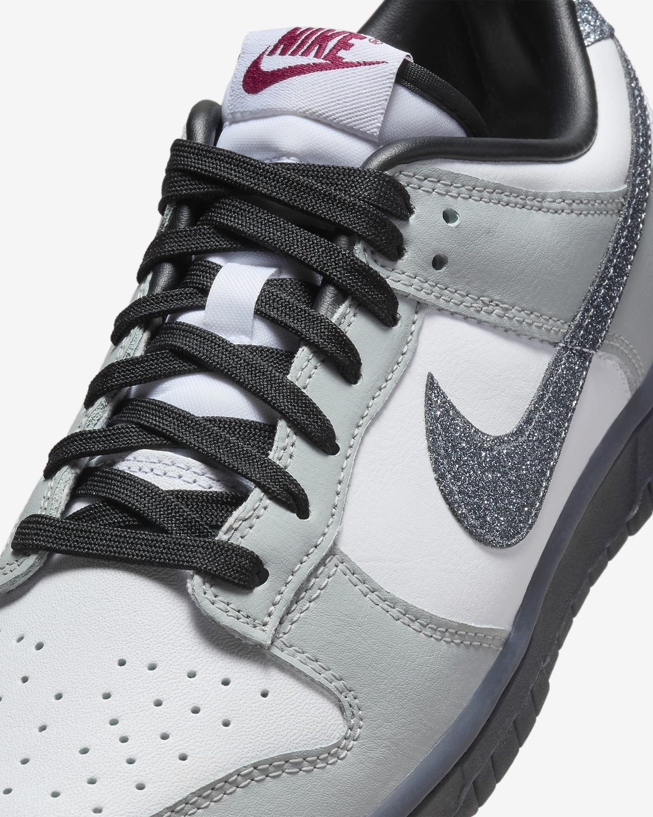Nike Dunk Low LX 