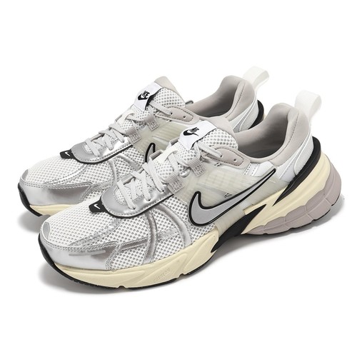 【入手困難】23cm NIKE W V2K RUN \