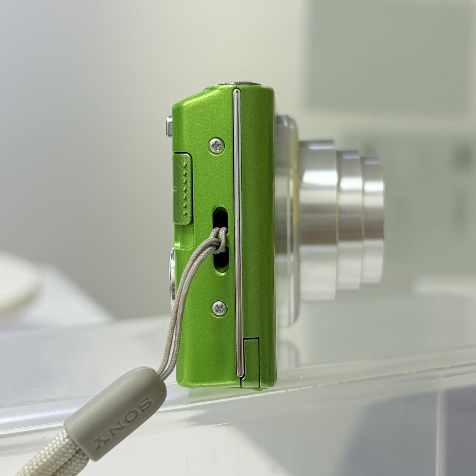 SONY Cyber-shot DSC-W730 green 16.1 MP Digital Camera 8x Zoom With