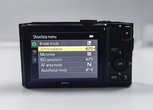 Nikon COOLPIX S8200 Compact Digital Camera 14x Optical Zoom 95