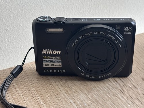 Nikon Coolpix S7000 compact 16.0MP 6x Optical Zoom 95%NEW English