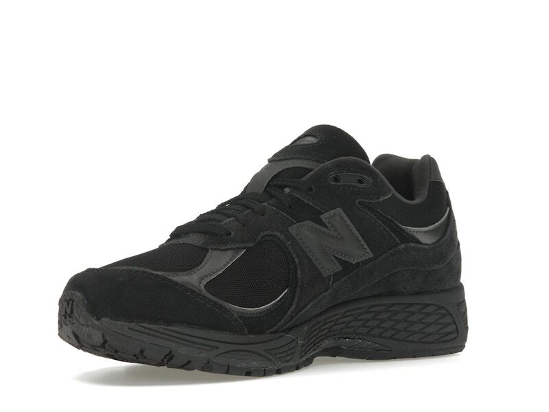 New Balance 2002R Triple Black Suede - U2002RBL | eBay