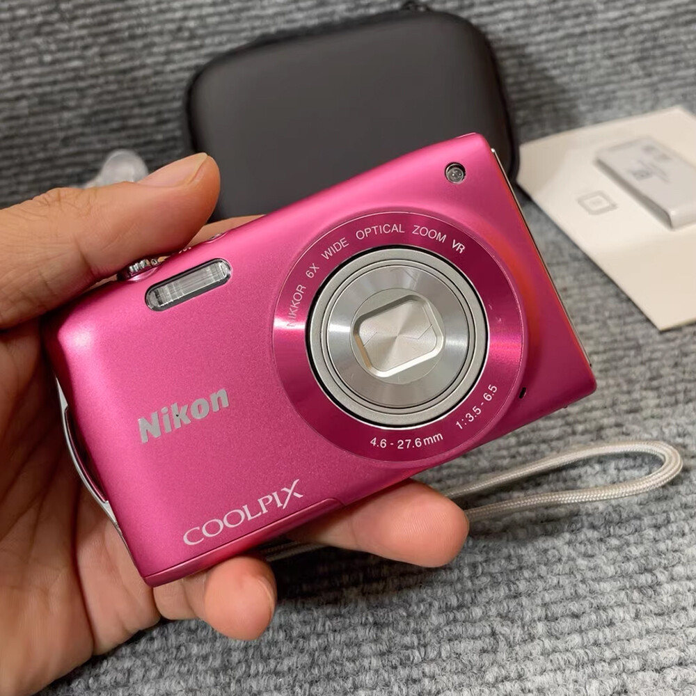 Nikon COOLPIX S3300 Strawberry 6x Zoom 16.0MP Digital Camera