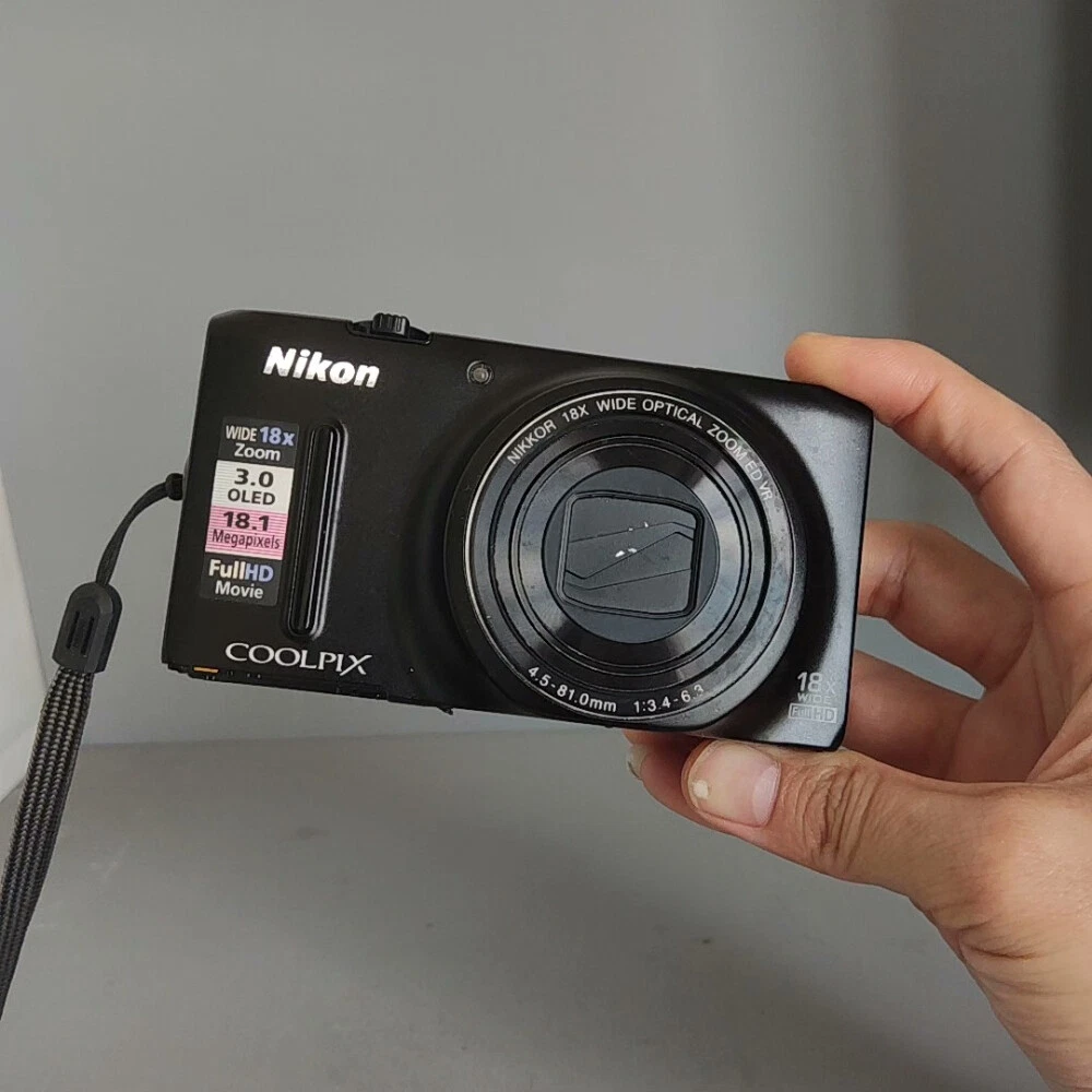 Nikon COOLPIX S9400 18.1MP 18x Optical Zoom Digital Camera - 100
